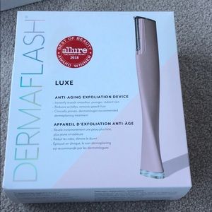 Dermaflash Luxe - Anti Aging Exfoliation Device